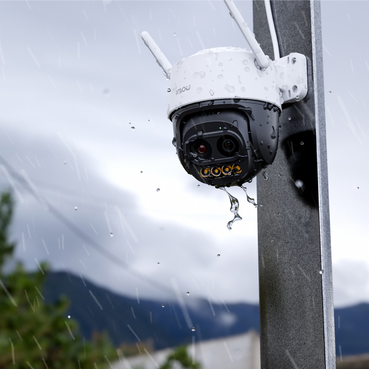 IMOU Cruiser Z 3K (5MP) Smart PT WiFi Camera installed in rain